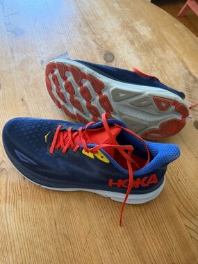Like new Hoka Clifton 9EE men’s Running Shoes, size 13EE